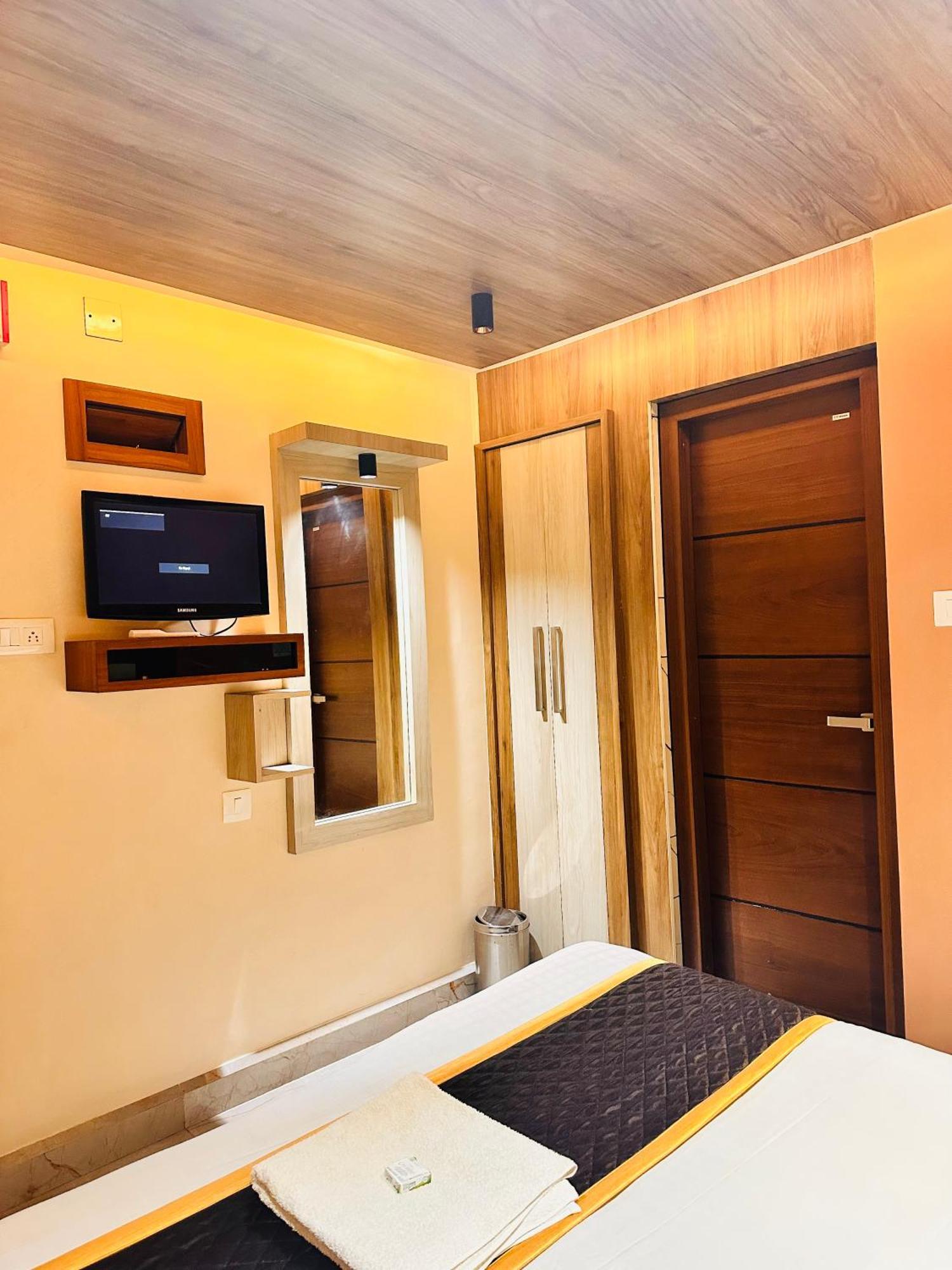 City Palace Hotel Ooty Exterior foto