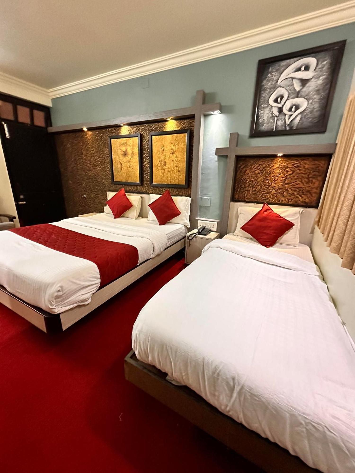 City Palace Hotel Ooty Exterior foto